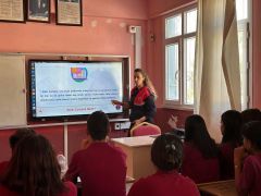 Öğrencilere Jandarma’dan Siber Farkındalık Eğitimi…