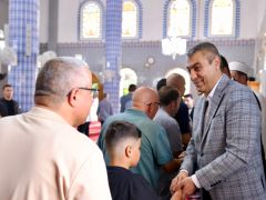 Vali Atilla Toros, Bayram Namazında Vatandaşlarla Bir Araya Geldi…